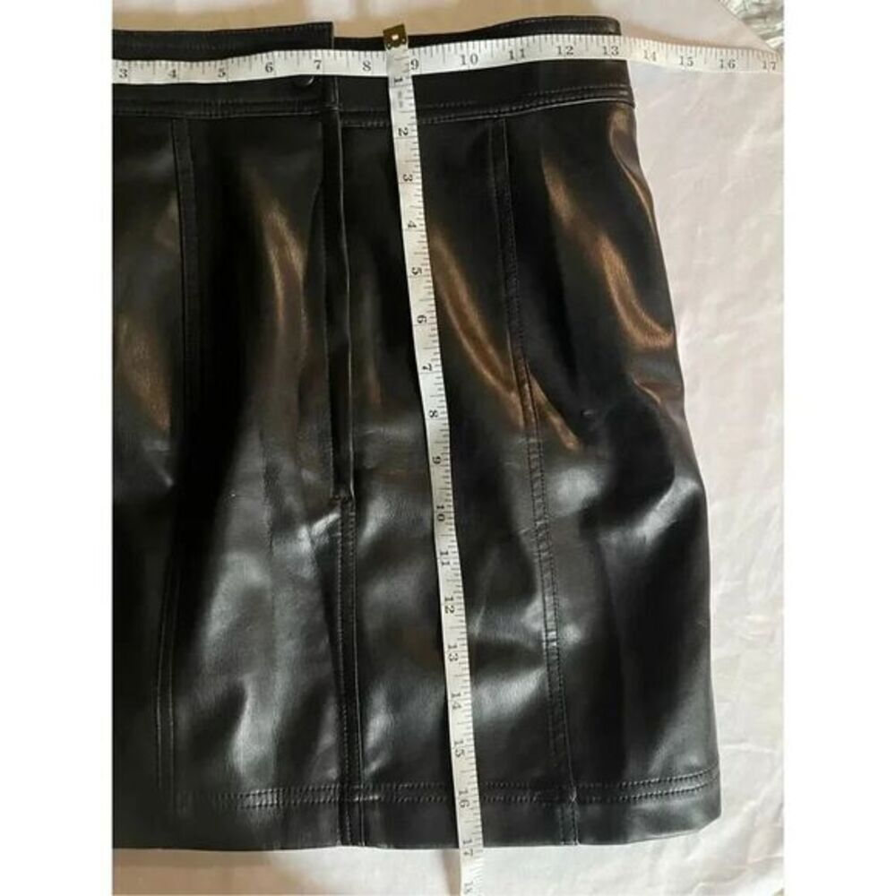 SK1‎ H&M Vegan Leather Mini Cargo Skirt Size 4 - Picture 4 of 6